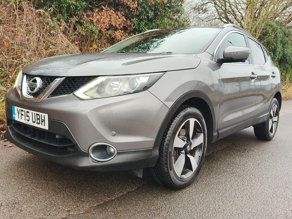 nissan-Qashqai-2015-bradford